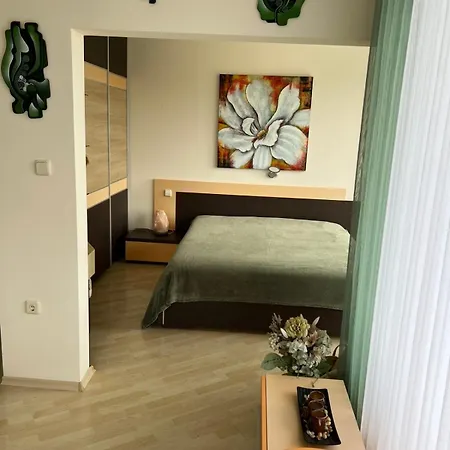 рак דירה וארנה